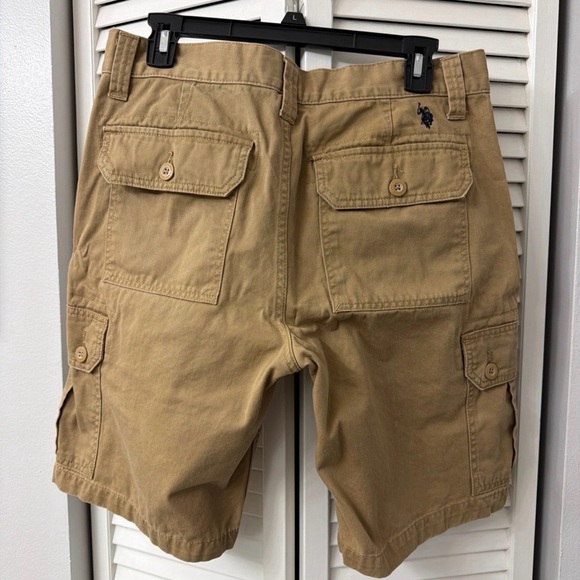 U.S. Polo Assn. Men's Cargo Shorts (Like New) - Picture 2 of 4